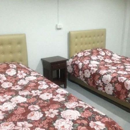 Rada Phan Ban Pa Ruak Bagian luar foto