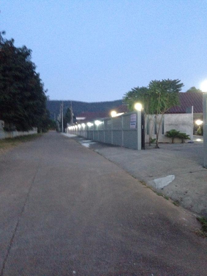 Rada Phan Ban Pa Ruak Bagian luar foto