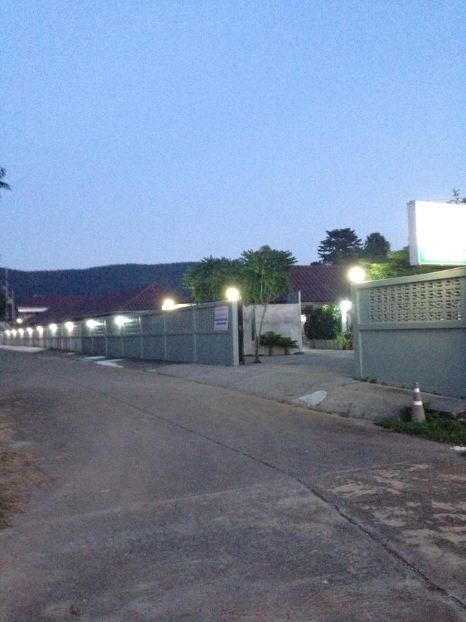 Rada Phan Ban Pa Ruak Bagian luar foto